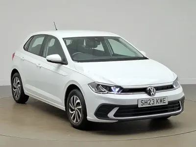 Begagnad VW Polo Life 80 HK (58 kW) 2023 Vit Halvkombi