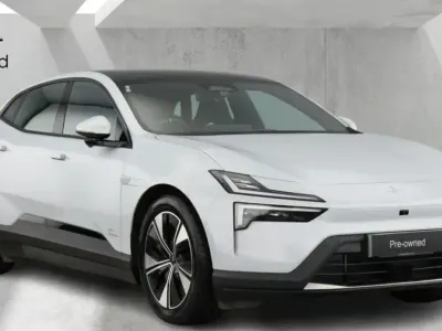 Usado Polestar 4 Plus 200 kW (272 CV) 2025 Plateado SUV