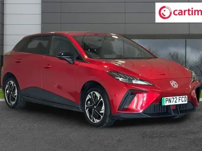 Used MG MG4 EV SE 50 kW (69 HP) 2022 Red Hatchback