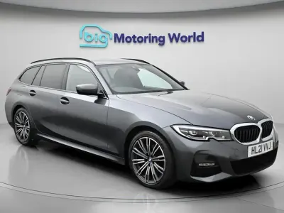 Begagnad BMW 320 M Sport 184 HK (135 kW) 2021 Grå Kombi