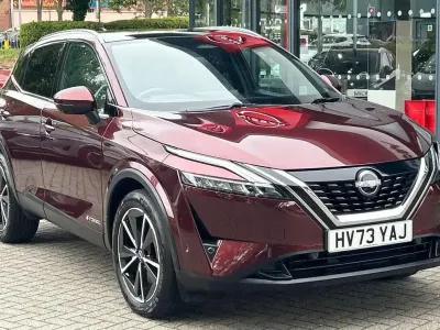 Used Nissan Qashqai Tekna 190 HP (139 kW) 2023 Red SUV