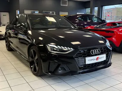 Begagnad Audi A4 Black Edition 190 HK (139 kW) 2020 Svart Sedan