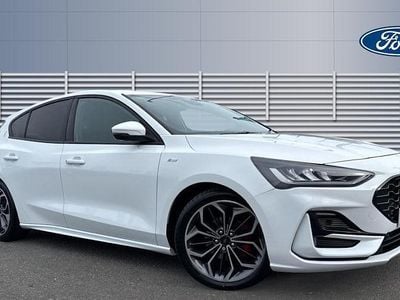 Used Ford Focus ST-Line X 125 HP (91 kW) 2024 White Hatchback