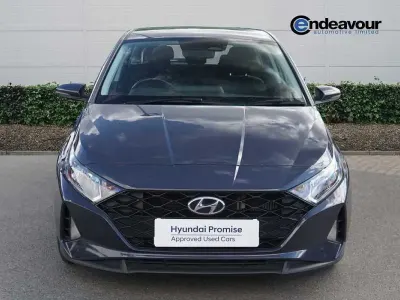 Używany Hyundai i20 SE 100 KM (73 kW) 2022 Szary Hatchback