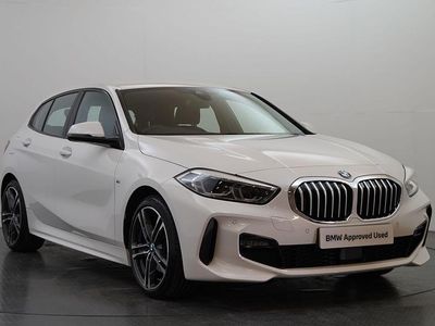 Usado BMW 118 M Sport 134 HP (98 kW) 2022 Branco Citadino