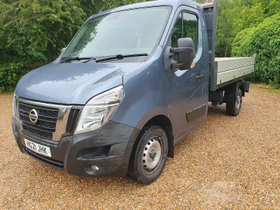 Used Nissan NV400 Tekna 135 HP (99 kW) 2021 Grey Van
