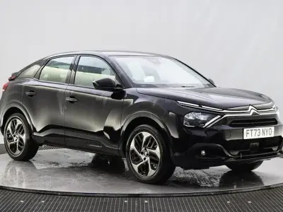 Gebraucht Citroën C4 PureTech 130 PS (95 kW) 2023 Schwarz SUV