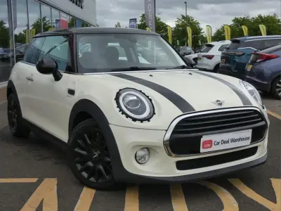 Begagnad Mini Cooper Classic 134 HK (98 kW) 2018 Vit Halvkombi