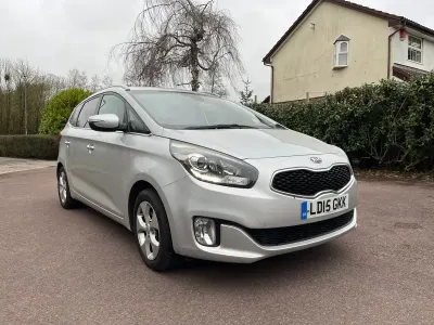 Used Kia Carens