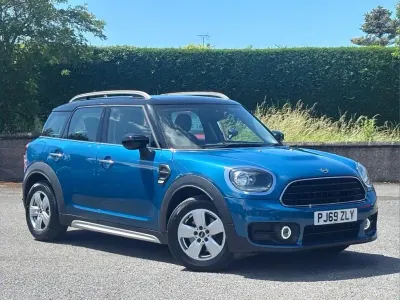 Used Mini Cooper Countryman Classic 134 HP (98 kW) 2019 Blue SUV