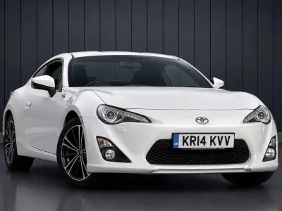 Used Toyota GT86 GT 200 HP (147 kW) 2014 White Coupe