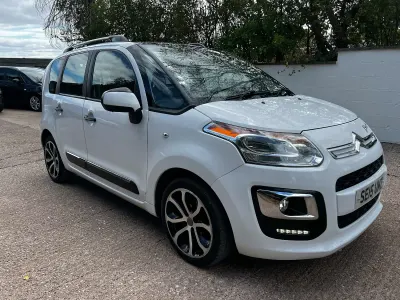 Used Citroën C3 Picasso SELECTION 2015 White MPV