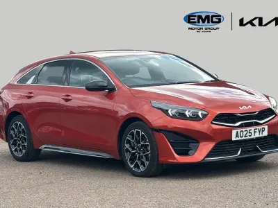 Used Kia ProCeed GT-Line 138 HP (101 kW) 2025 Orange Estate