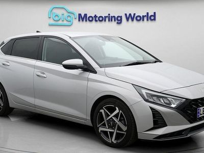 Używany Hyundai i20 Premium 101 KM (74 kW) 2025 Szary Hatchback