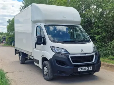 Second-hand Peugeot Boxer 138 CP (101 kW) 2020 Alb Van