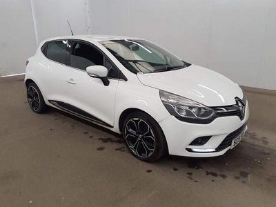 Used Renault Clio IV Iconic 75 HP (55 kW) 2019 White Hatchback