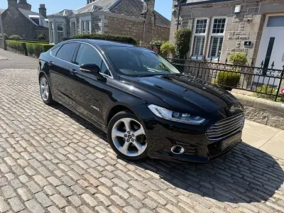Used Ford Mondeo Titanium 187 HP (137 kW) 2017 Black Sedan