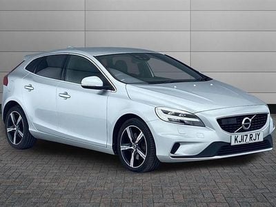 Used Volvo V40 R-Design 190 HP (139 kW) 2017 Silver Hatchback