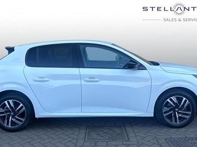 Used Peugeot 208 Allure+ 99 HP (72 kW) 2023 White Hatchback