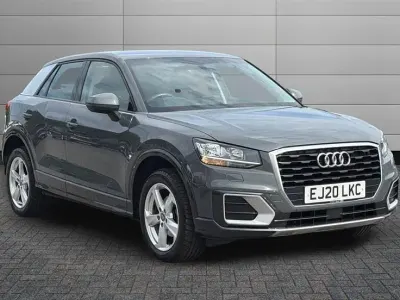 Usado Audi Q2 Sport 150 CV (110 kW) 2020 Gris SUV