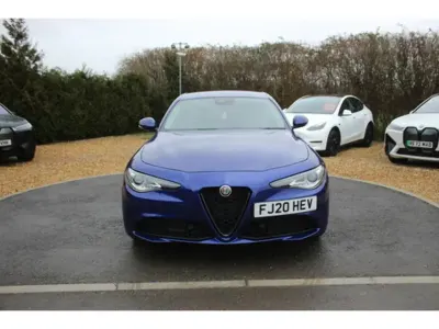 Used Alfa Romeo Giulia Saloon Sprint 2020 Anodized blue metallic Sedan