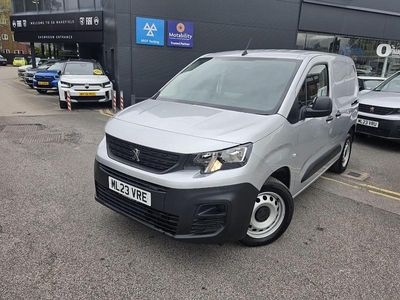 Second-hand Peugeot Partner Premium 102 CP (75 kW) 2023 Gri Monovolum
