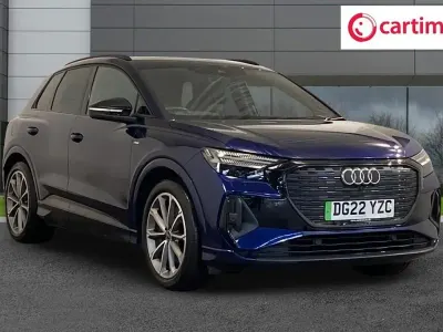 Usado Audi Q4 e-tron Advanced 150 kW (204 HP) 2022 Azul SUV