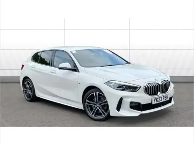 Usado BMW 118 M Sport 136 CV (100 kW) 2023 Blanco Utilitario