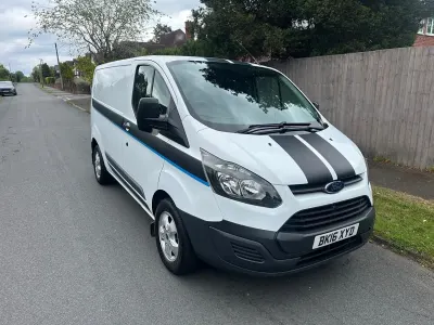 Begagnad Ford Transit Custom 125 HK (91 kW) 2016 Vit Van