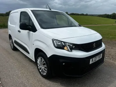 Usado Peugeot Partner 2021 Branco Monovolume