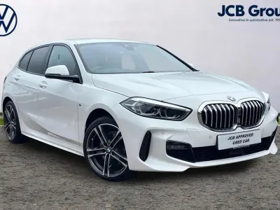 Used BMW 118 M Sport 134 HP (98 kW) 2023 White Hatchback