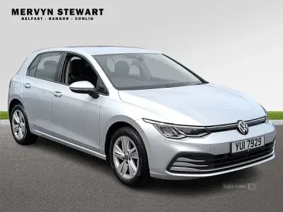 Used VW Golf VIII Life 110 HP (80 kW) 2023 Silver Hatchback