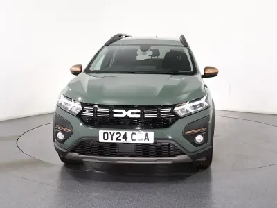 Usado Dacia Jogger Extreme 110 CV (80 kW) 2024 Verde Monovolumen