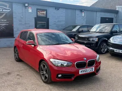 Used BMW 118 Sport Line 2015 Red Hatchback