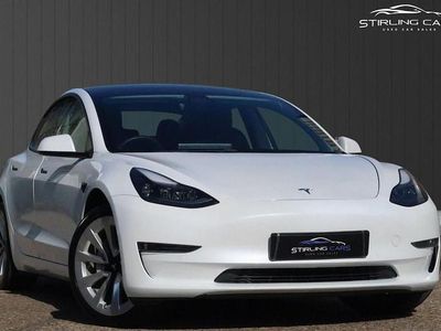 Begagnad Tesla Model 3 254 kW (346 HK) 2020 Vit Sedan