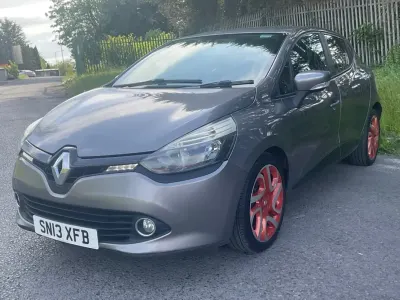 Usado Renault Clio IV Expression+ 2013 Gris Utilitario