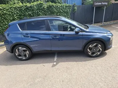 New Hyundai Bayon Ultimate 90 HP (66 kW) 2026 Vibrant blue SUV
