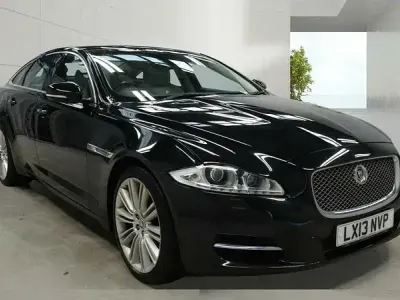 Used Jaguar XJ Portfolio 275 HP (202 kW) 2013 Black Sedan