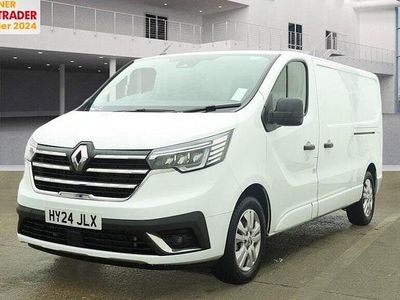 White Used 2024 Renault Trafic MPV | £20,994 (Fair price)