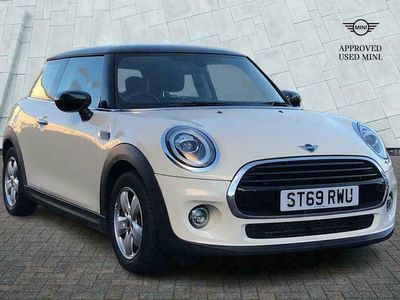 White Used 2019 Mini Cooper Classic Hatchback | £10,300 (Good price)