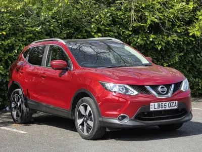 Begagnad Nissan Qashqai N-TEC 115 HK (84 kW) 2016 Röd SUV