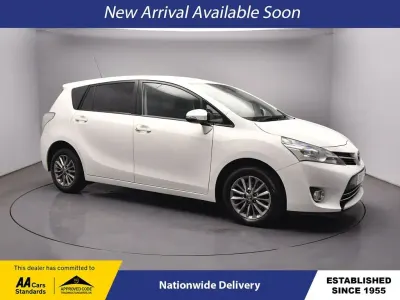 Used Toyota Verso 132 HP (97 kW) 2017 White MPV