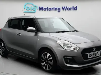 Used Suzuki Swift 90 HP (66 kW) 2019 Silver Hatchback