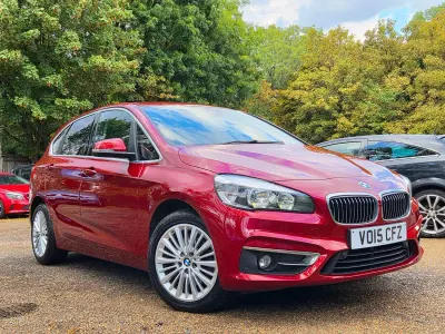 Used BMW 220 Luxury Line 2015 Red Hatchback
