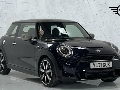 Used Mini Cooper S Exclusive 192 HP (141 kW) 2021 Black Hatchback