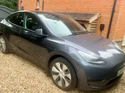 Używany Tesla Model Y RWD 219 kW (299 KM) 2022 Szary SUV