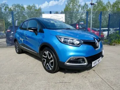 Used Renault Captur Dynamique 90 HP (66 kW) 2017 Blue SUV
