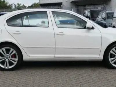 Used Skoda Octavia vRS 200 HP (147 kW) 2011 White Hatchback