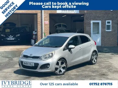 Used Kia Rio 107 HP (78 kW) 2014 Silver Hatchback