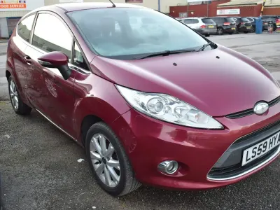 Used Ford Fiesta Zetec 82 HP (60 kW) 2009 Red Hatchback